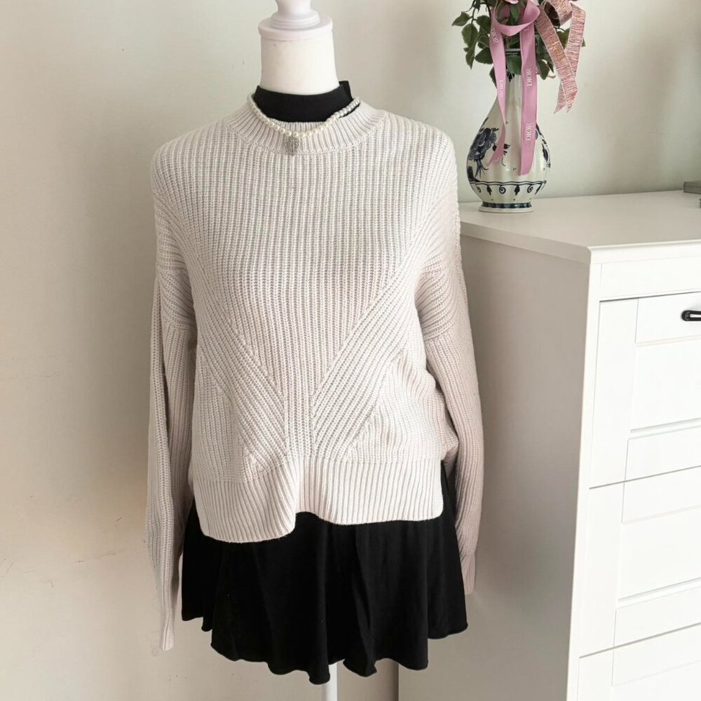 Abercrombie and Fitch White Knitted Chunky Sweater